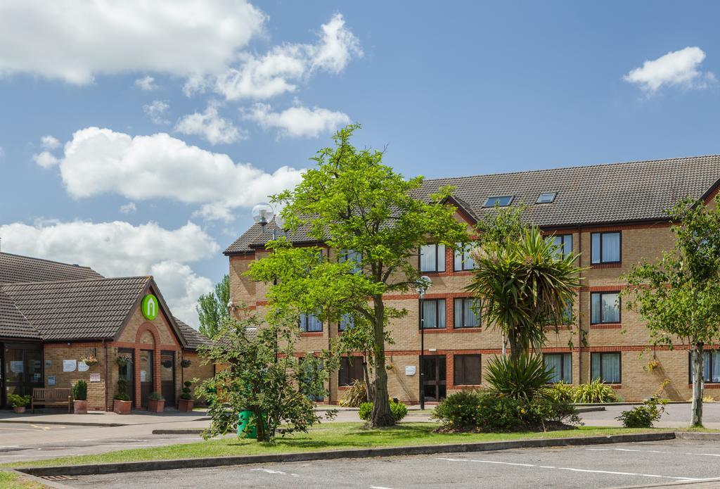 Campanile Hotel Dartford Exterior foto